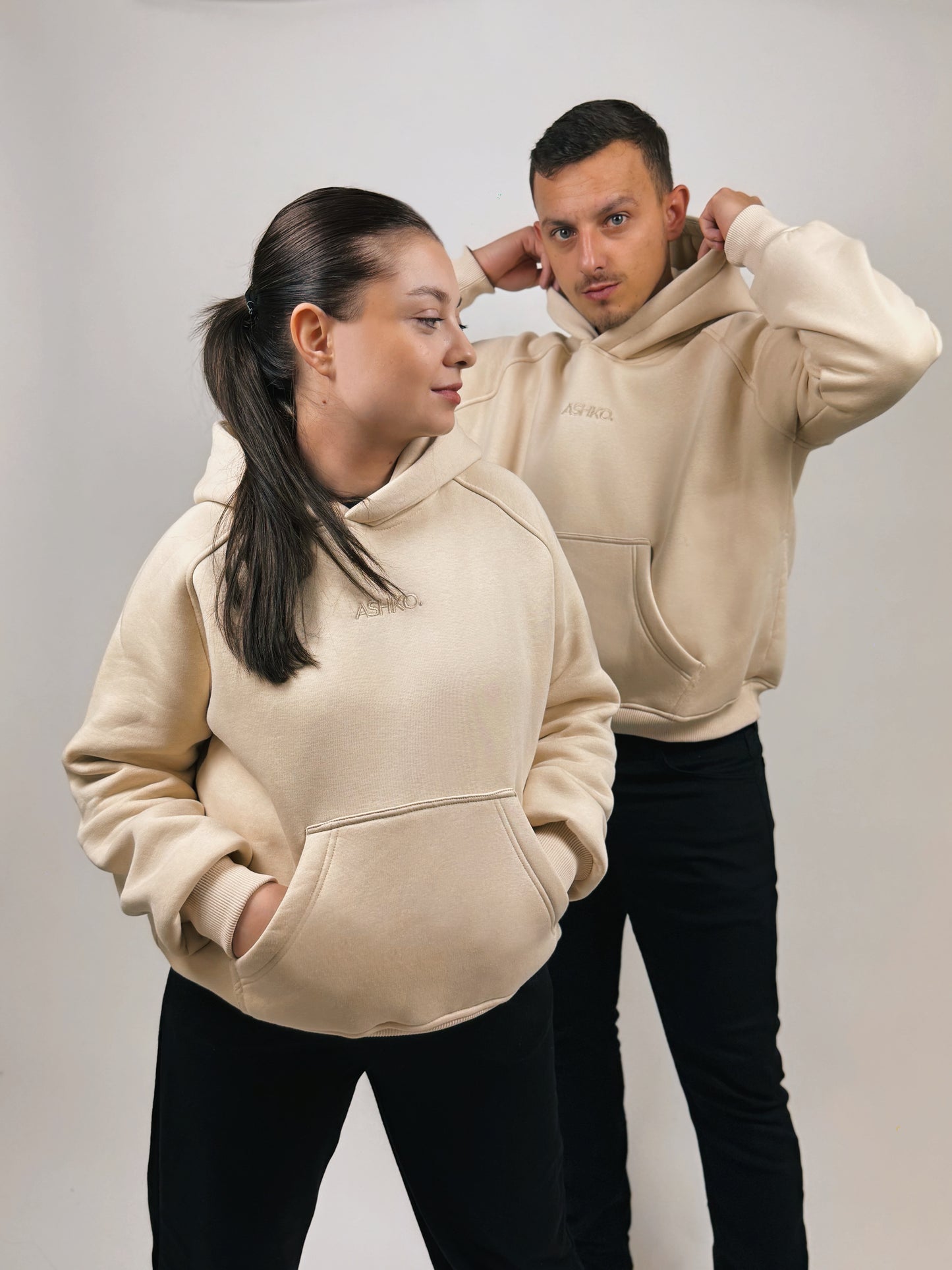 CREME ESSENCE HOODIE